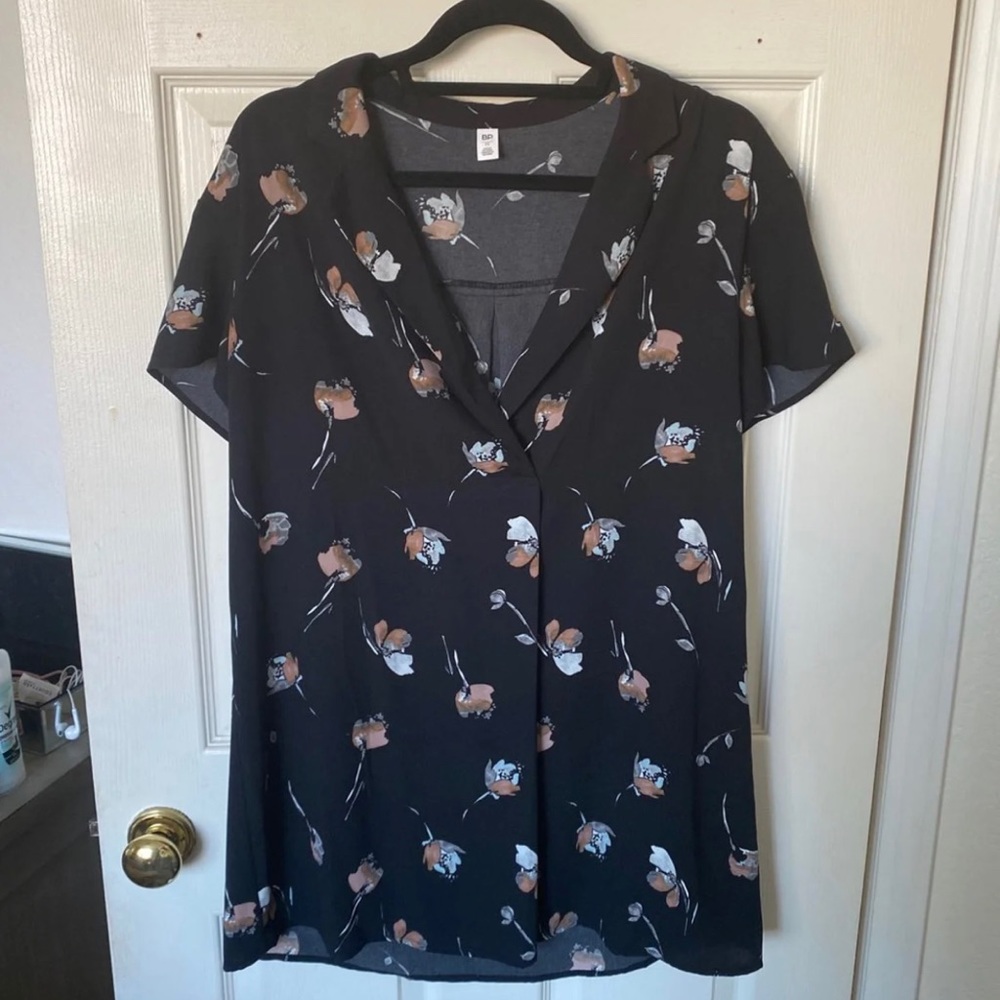 Short Sleeved Floral Sheath Dress